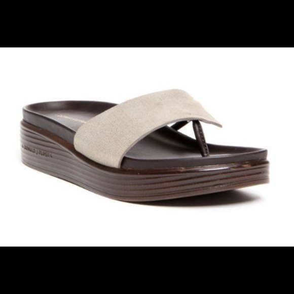 Donald J. Pliner Shoes - DONALD PLINER Sz 10 SIFI Leather Sandals